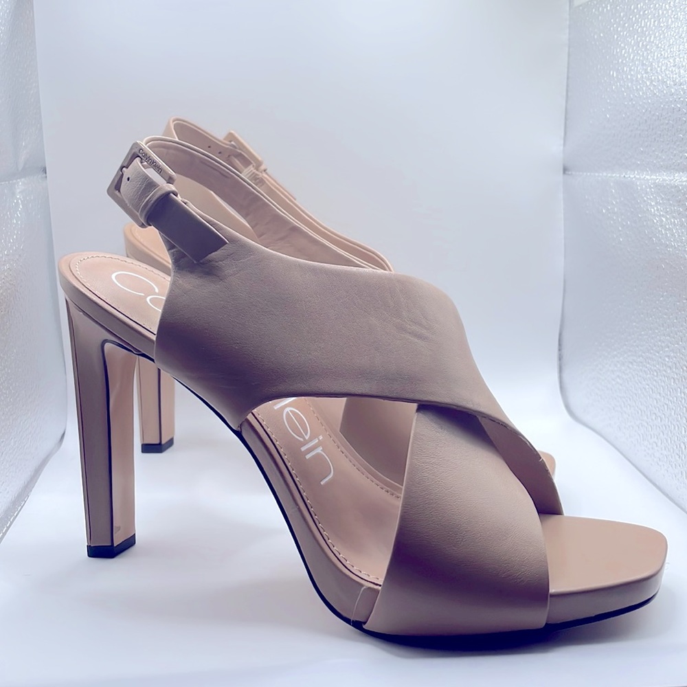 Calvin Klein Taupe Size 10 Slingbacks!!